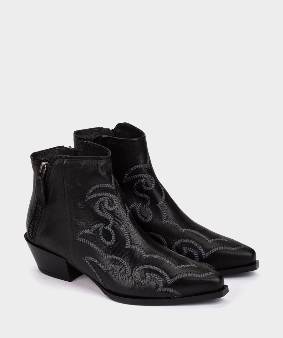 Shoe Pedro Miralles Ankle Boots | Oiled Effect Leather Ankle Boots In Black Colour Elit Negro