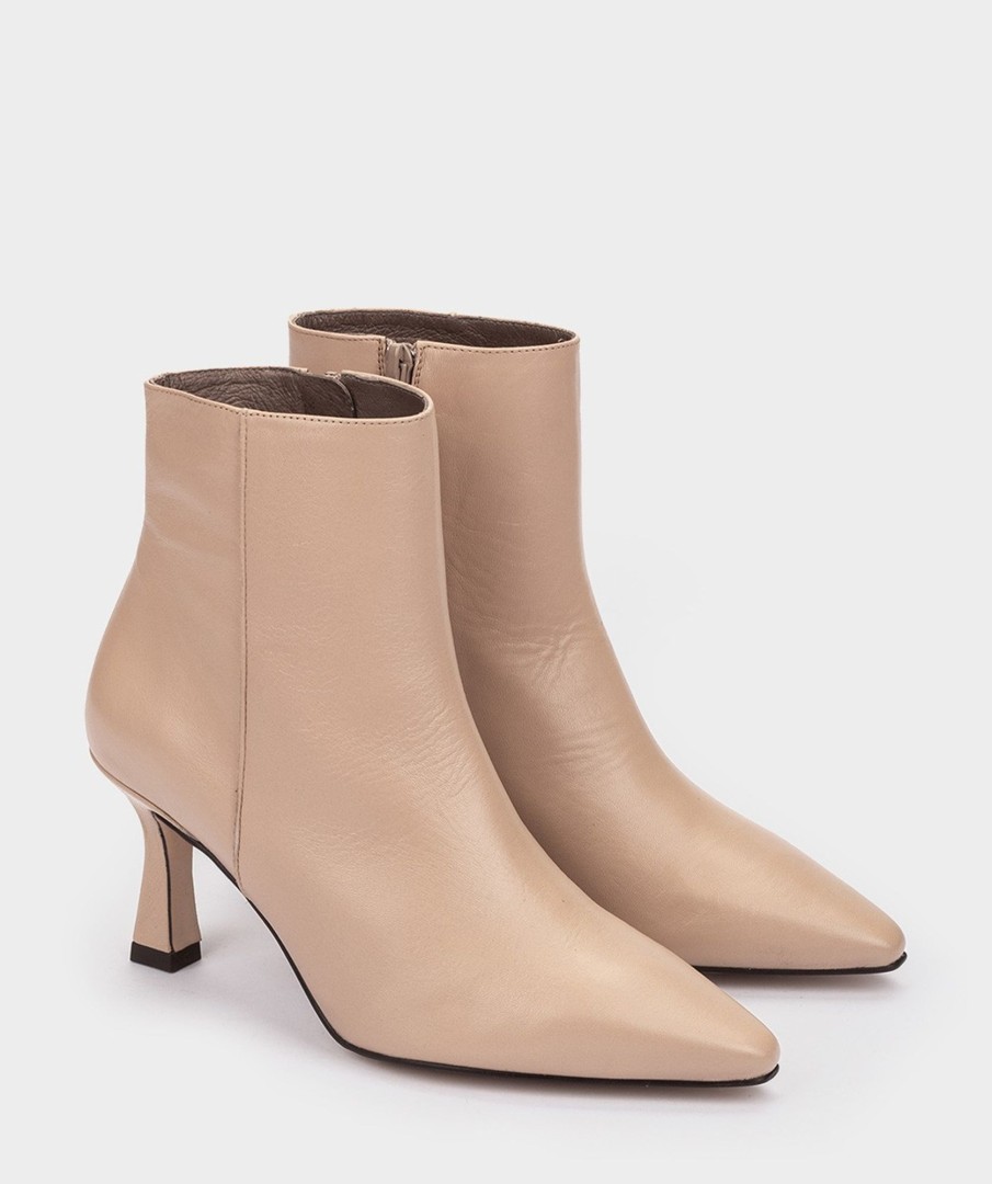 Shoe Pedro Miralles Ankle Boots | Heeled Ankle Boots With A Pointy Toe, Made Of Beige Leather Seta Arena