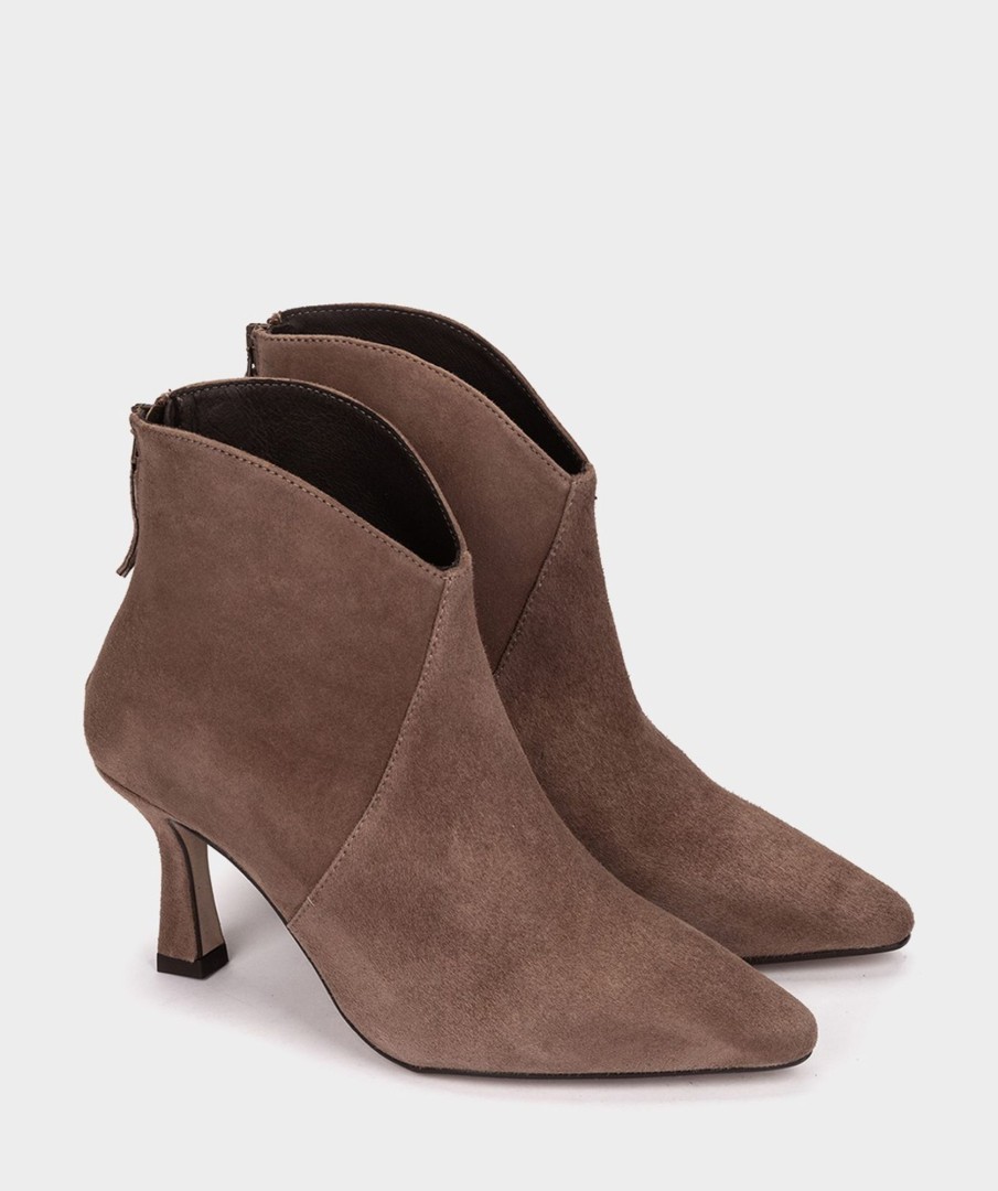 Shoe Pedro Miralles Ankle Boots | Botines De Tacon Confeccionados En Ante De Color Crudo Amalfi Acero