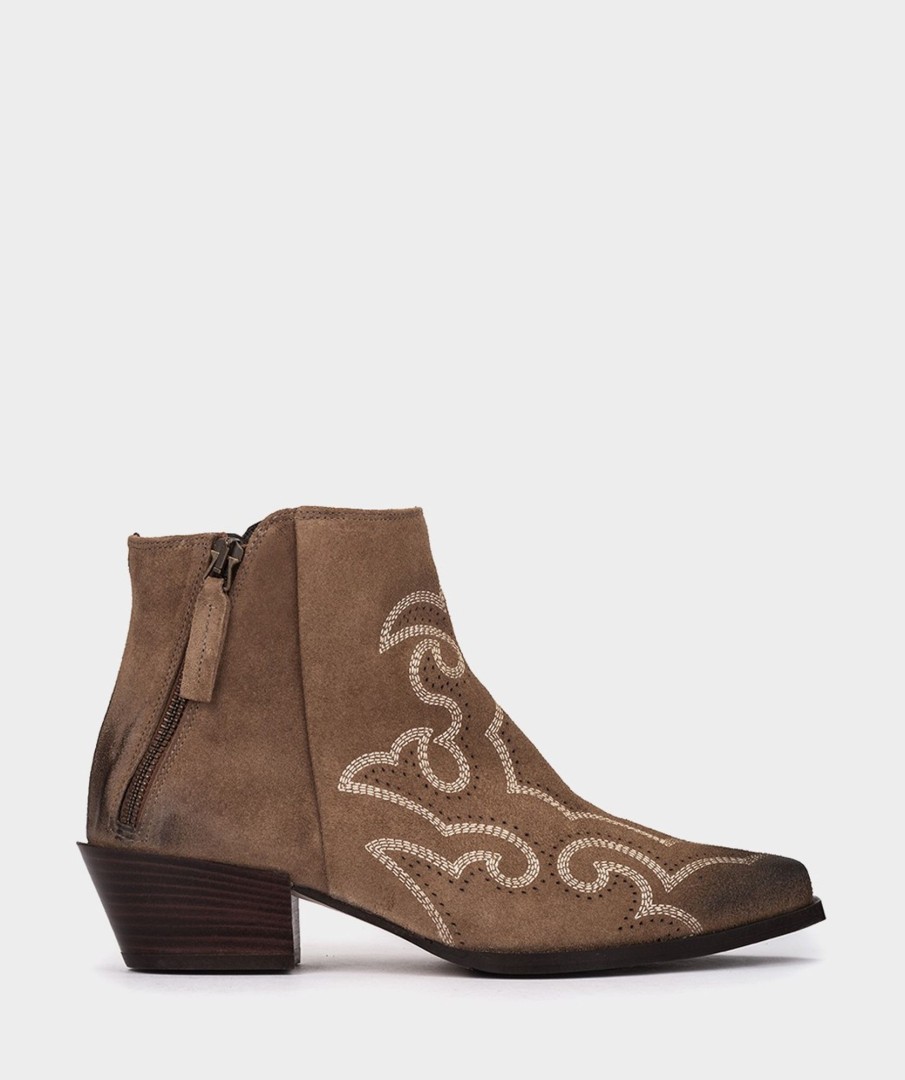 Shoe Pedro Miralles Ankle Boots | Oiled Effect Suede Leather Ankle Boots In Camel Colour Cortina Oil Camel