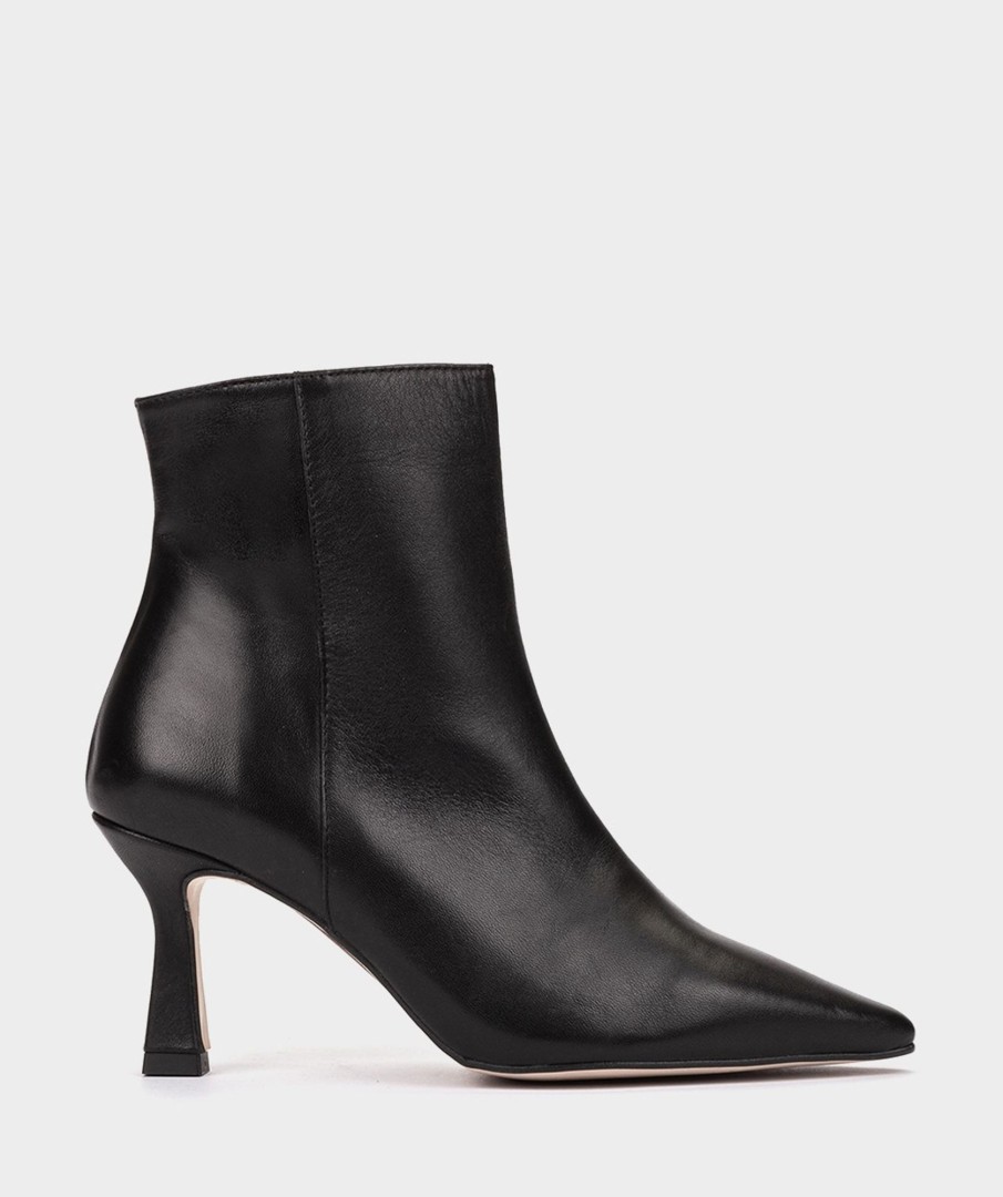 Shoe Pedro Miralles Ankle Boots | Heeled Ankle Boots With A Pointy Toe, Made Of Beige Leather Seta Negro